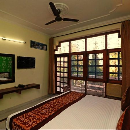 Hari Villa Residency --Near Noida Indoor Stadium Экстерьер фото