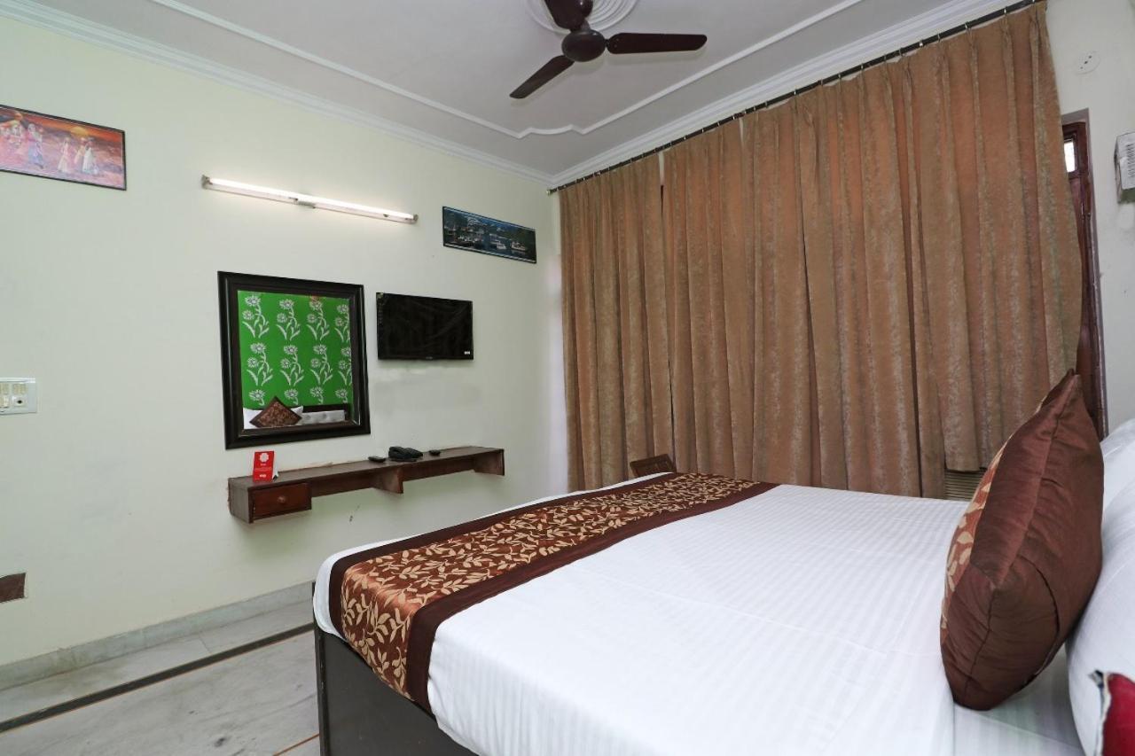 Hari Villa Residency --Near Noida Indoor Stadium Экстерьер фото