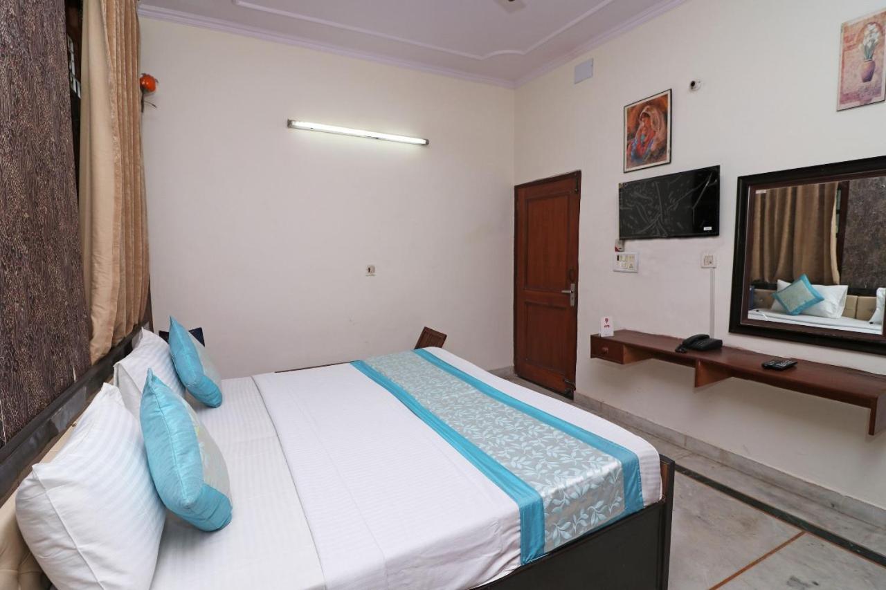 Hari Villa Residency --Near Noida Indoor Stadium Экстерьер фото